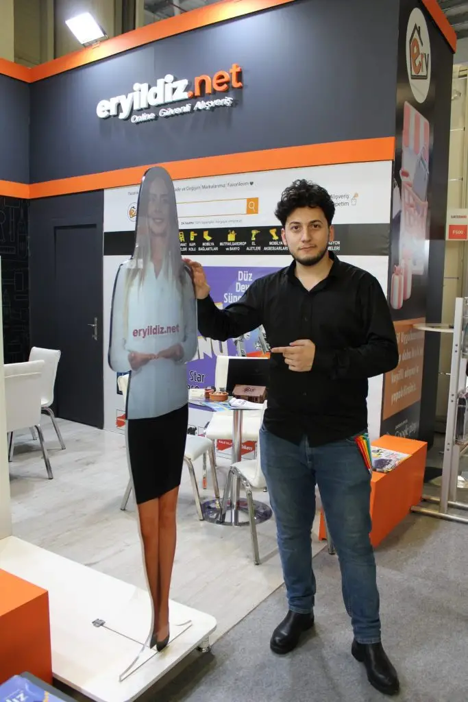 Tolga Cerrah Eryildiz Boya ve Hırdavat İstanbul Mobilyacılar Fuarı Görsel