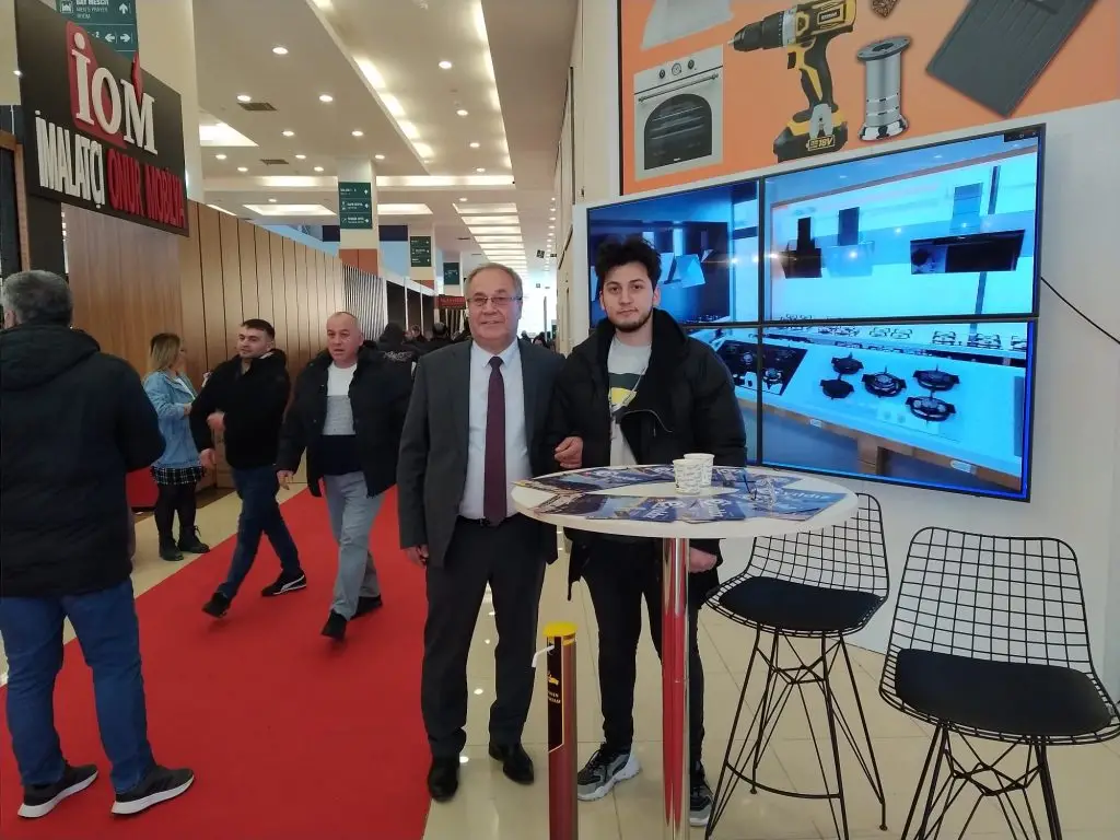 Tolga Cerrah Cengiz Gürtan Samsun Mobilyacılar Fuarı Başkanı