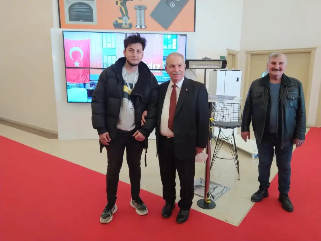 Tolga Cerrah Eryildiz Samsun Mobilya Fuarı Stand Kurulumu ve Necattin Demirtaş Ziyareti